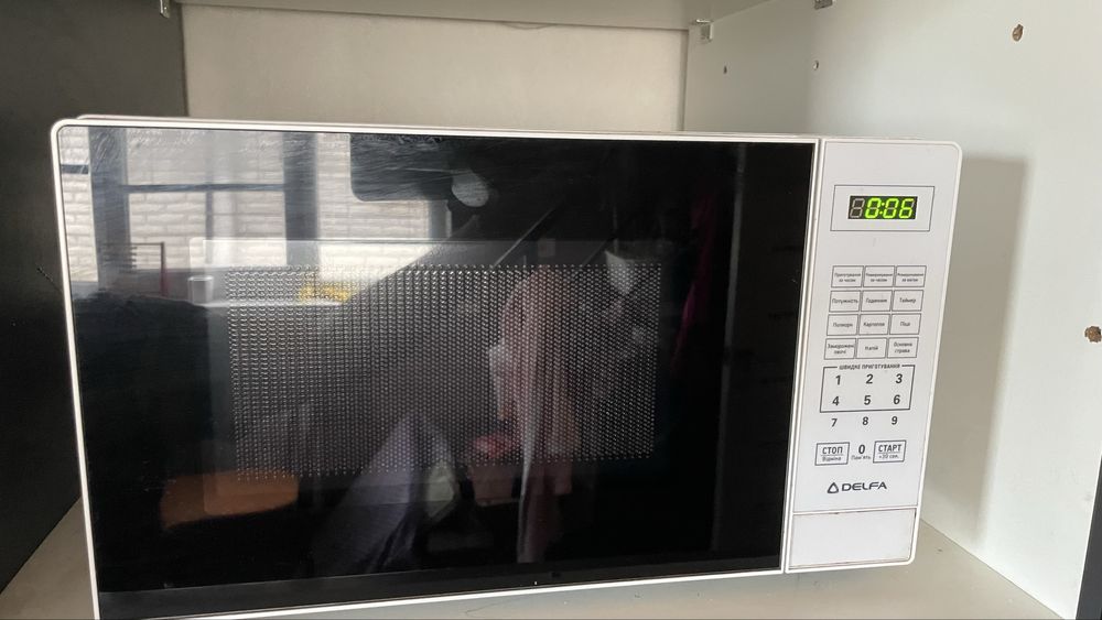 Мікрохвильова піч Delfa
