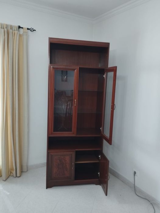 Vende-se movel folha de mogno