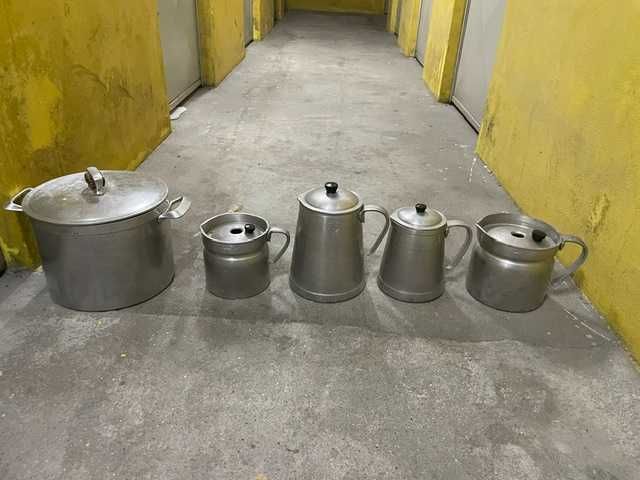 Panela e cafeteiras de ferro fundido
