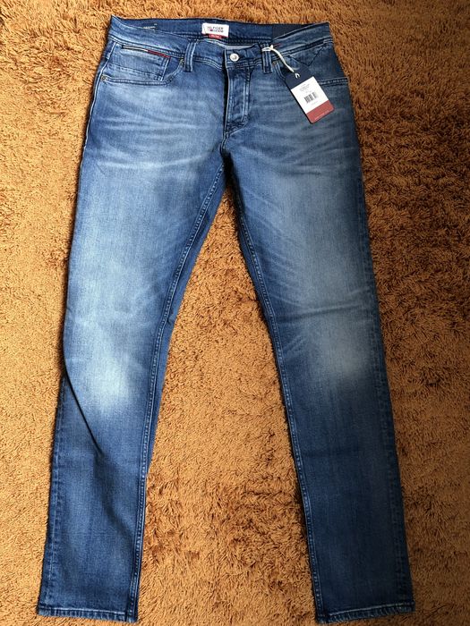 Tommy Hilfiger Original Tapered Ronnie джинси (розмір W32 L34)