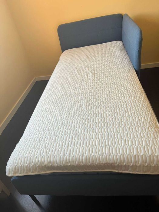 Estrutura de cama + colchão IKEA 90x200