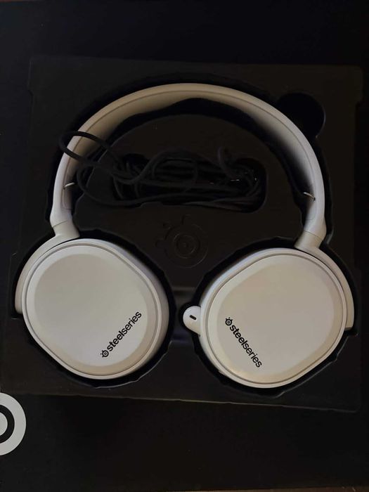 Arctis 3 białe jak nowe