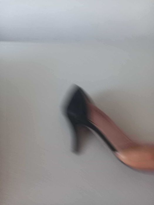 Sapatos semi novos da Massimo Duty