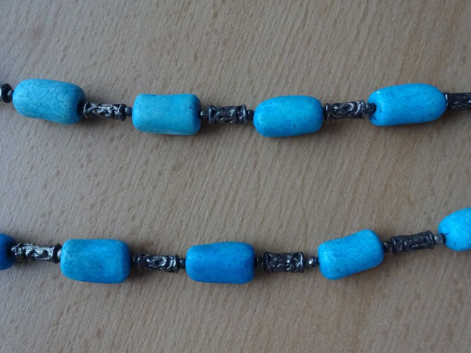 Naszyjnik walce z turkusowego kamienia