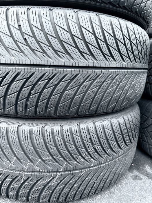 215 50 18 Michelin Alpin 5 90% 2024 Шини Зима