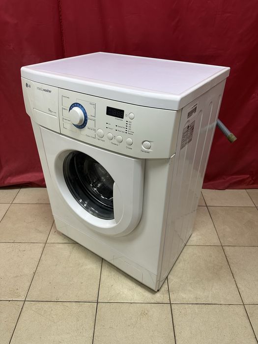 Сииральная машина LG WD 10180 N
