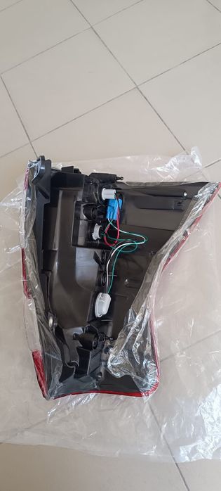 Farol traseiro Toyota Land Cruiser 150