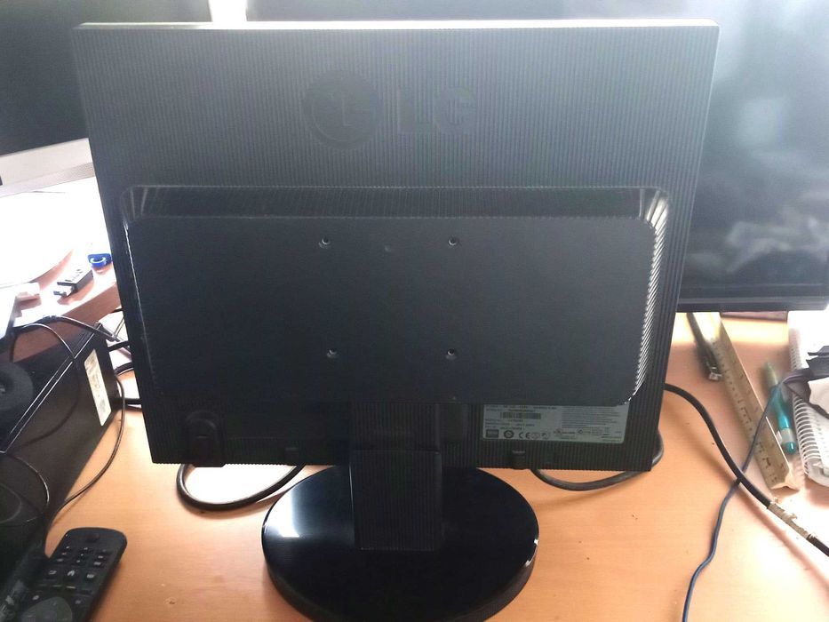 LG Flatron L1753S-SF  LCD de 17 polegadas445884925687910402