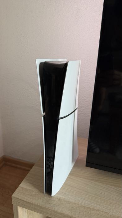 PS5 Digital 1TB - Como nova