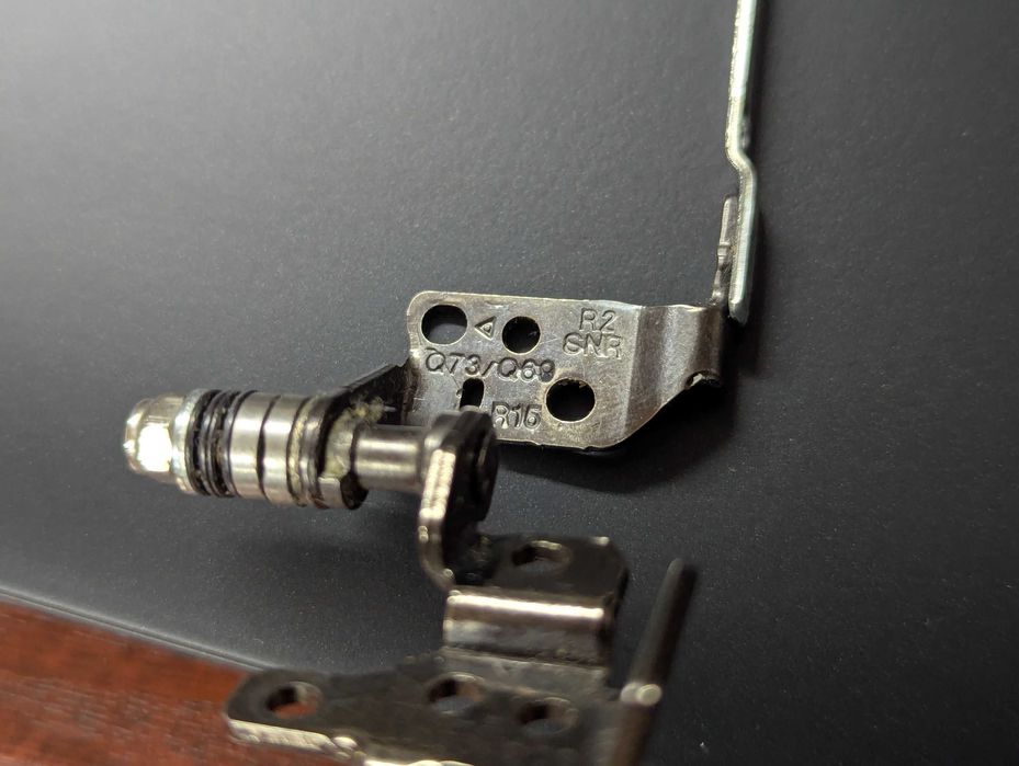 Zawiasy klapy matrycy HP Pavilion G4 G6 G7 + pokrywy zawiasów