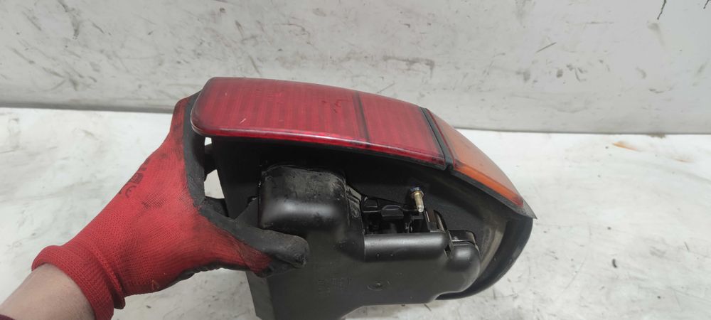 VW Golf III Lampa Prawa Tylna Prawy Tył PT