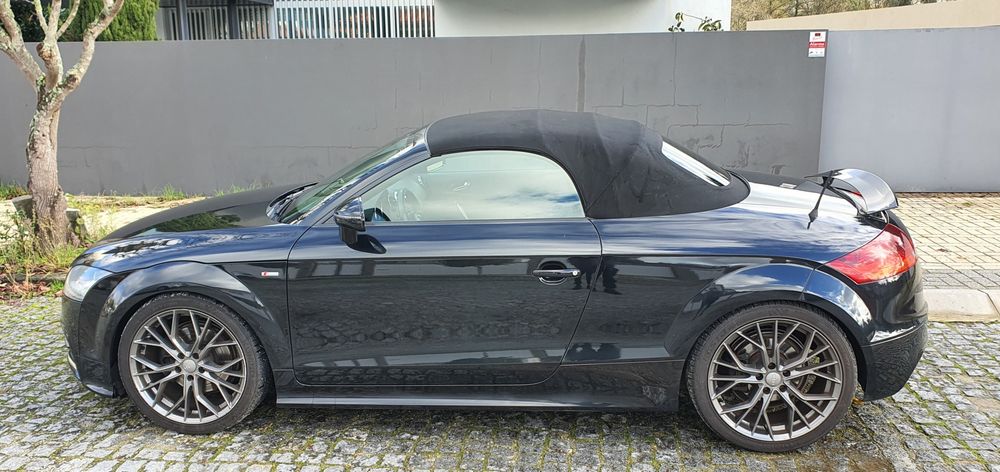 Audi TT Roadster 2.0 TDi quattro S-line