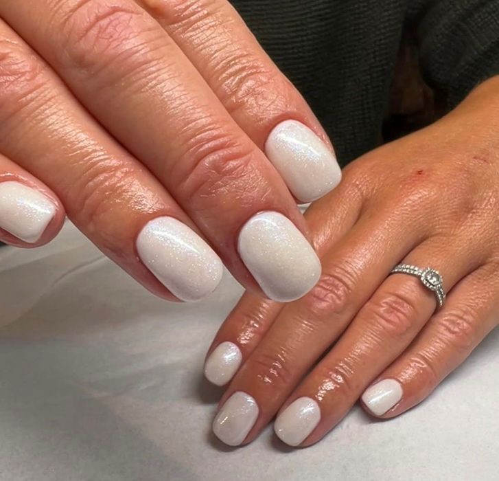 Wykonam Manicure / Pedicure Hybrydowy / Brwi Laminacja Farbka