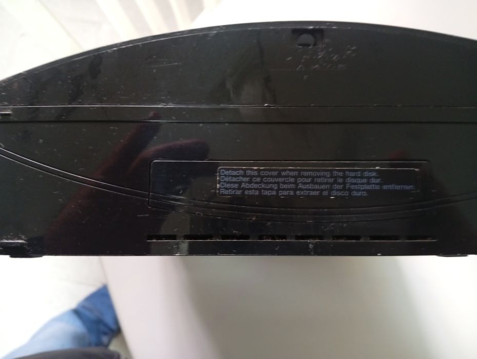 Vendo PlayStation 3 de 500gig foram das primeiras, que saíram em Portugal.