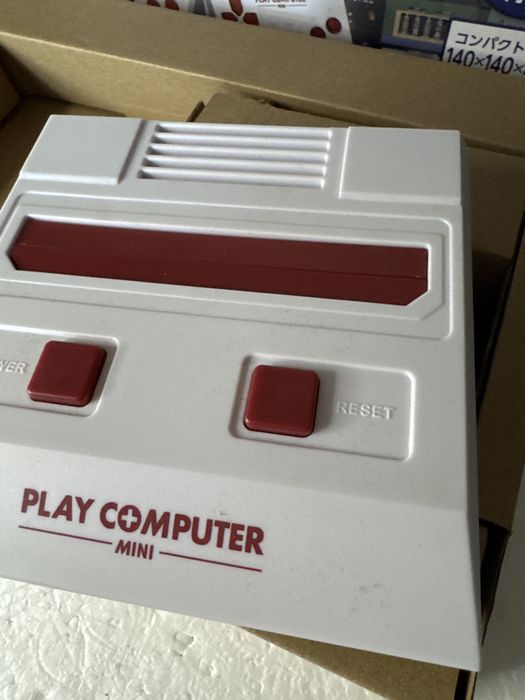 Konsola Famiclone Play Computer Mini - jak Nintendo Famicom / Pegasus / Terminator / Subor / Dendy