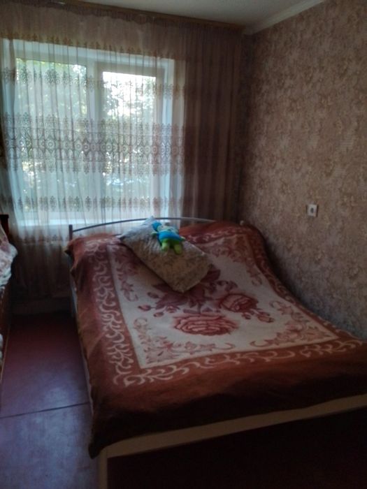 Здам 2кмн квартиру на Заливній на 1 поверсі
