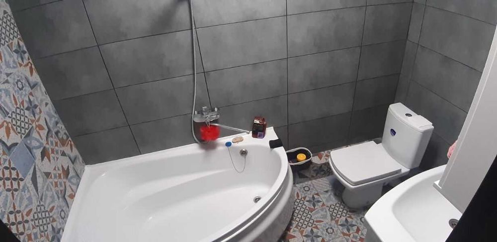 Сдается 2-х комнатная квартира. Центр