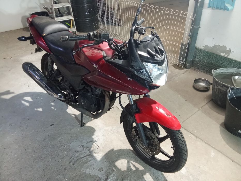 Honda 125 CBF · Ano 2014
