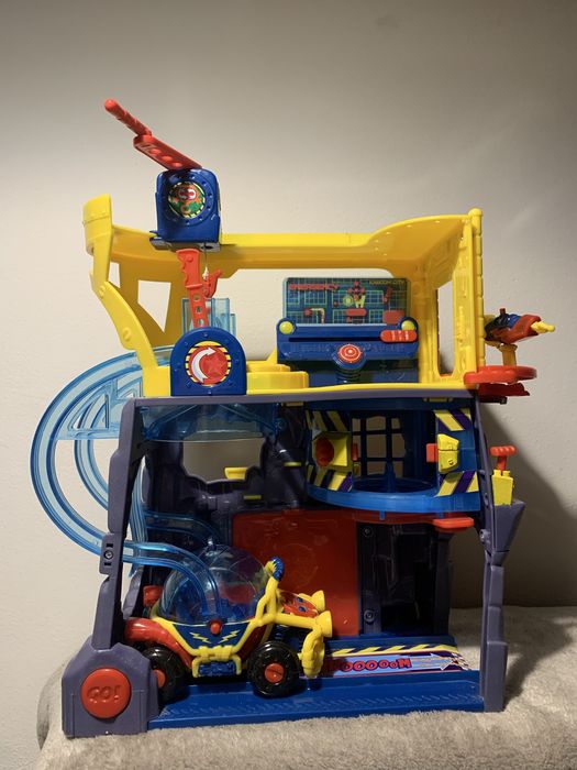 Продам ігровий набір Super Things