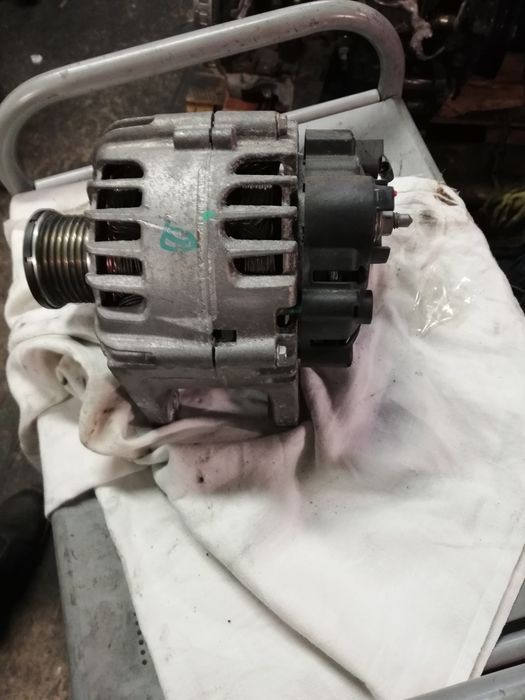 Alternator Renault Daster 1.2 tce