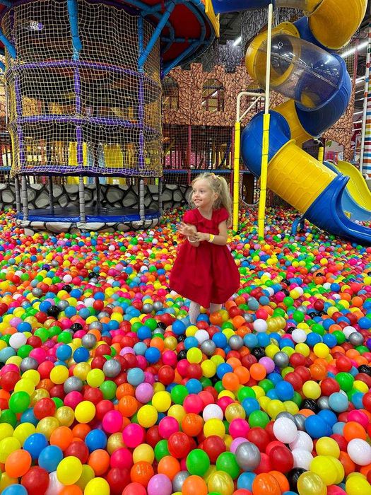 Сукня нарядна червона 104