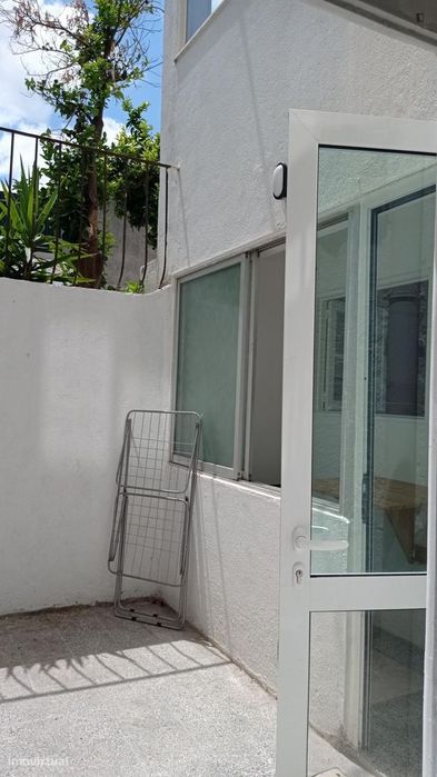 Apartamento com 2 quartos - localizado em Santa Apolónia Lisbon