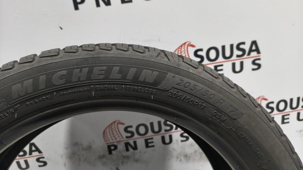 2 pneus semi novos 205-50R17 Michelin - Oferta dos Portes