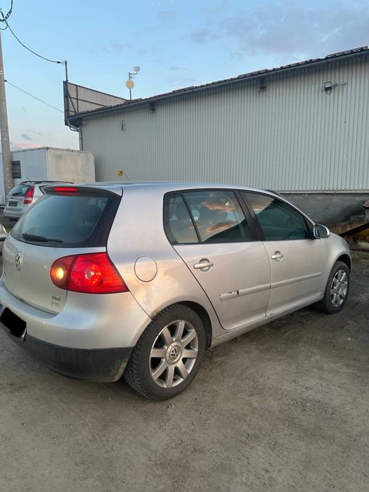 Свіжо пригнаний Volkswagen Golf 5 ексклюзивна комплектація