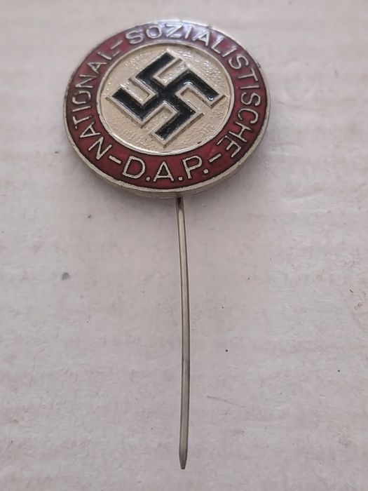 Militaria de Trincheira Pin simpatizante partido NSDAP