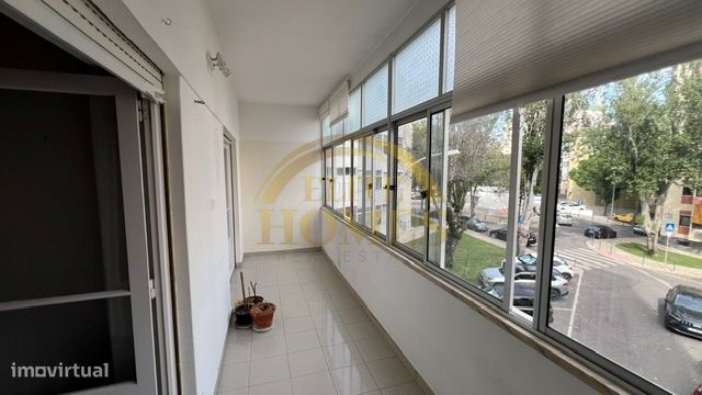 Apartamento T2 em Oeiras.