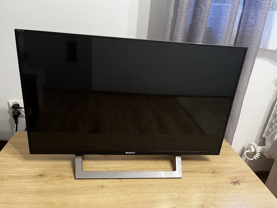 Telewizor Sony Bravia model KDL-32WD755