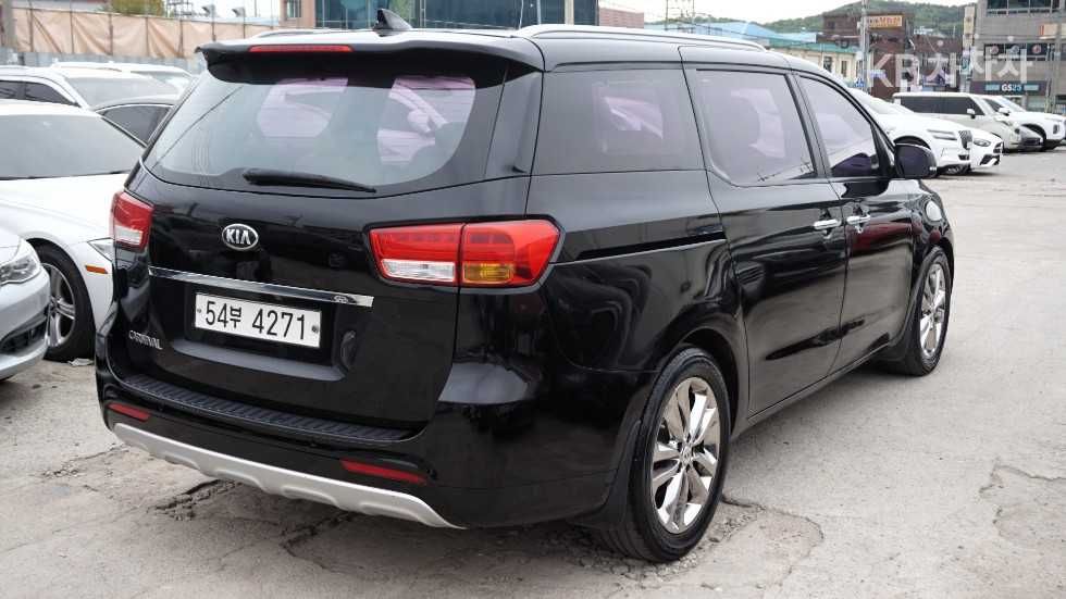 KIA CARNIVAL 3Gen 9місць Prestige Повернення ПДВ