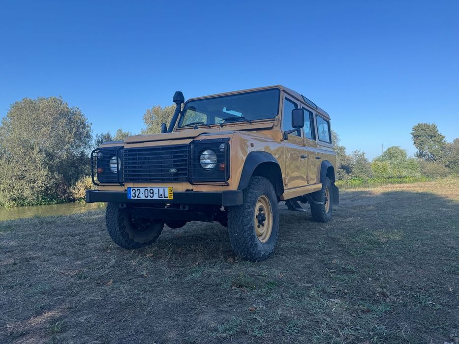 Land Rover Defender 110 2.5 TDi Metal Top foto 4