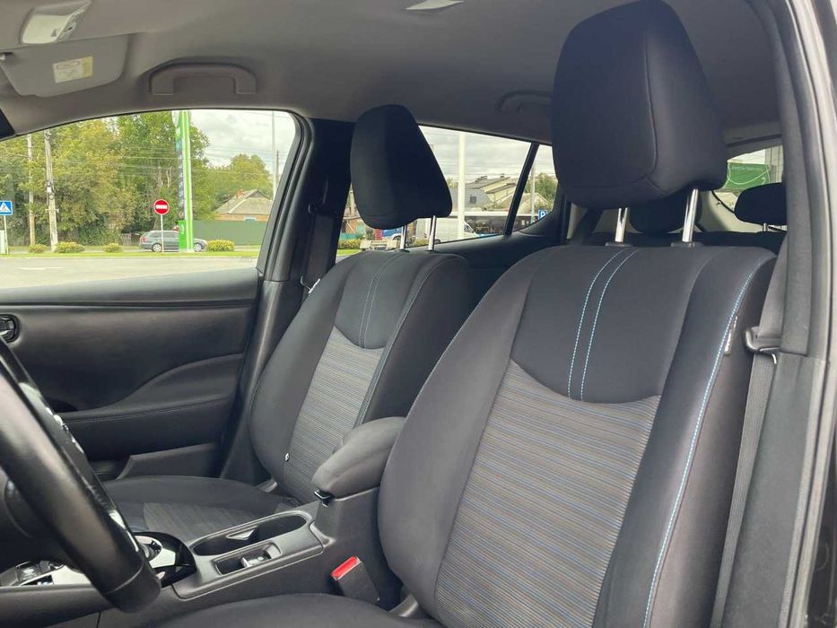 Продам  Nissan Leaf 2018. Можна в розстрочку, під викуп.