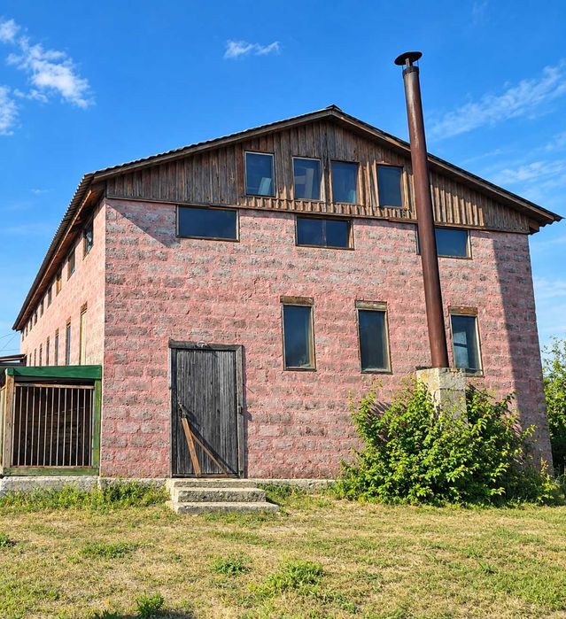 Продаж виробничо-складських приміщень