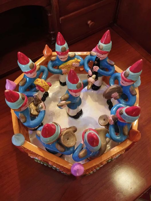 Coreto com Banda de Musica ( Artesã Rosa Baraça )