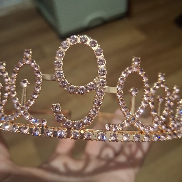 Обруч 9 років з рожевими каменями