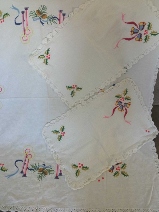 Conjunto Toalha e 4 panos