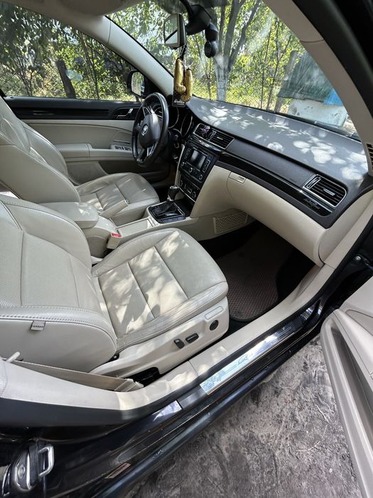 Skoda Superb 2013 VIN TMBJE73TXE9031750 фото оголошення 4 з 24