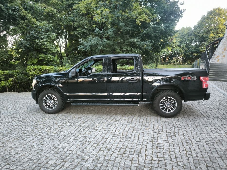 Ford F-150 4x4 5.0 LPG  3.5t na haku