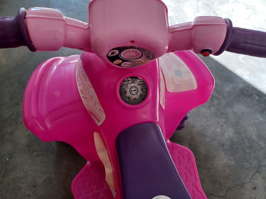 Moto 4 elétrica criança