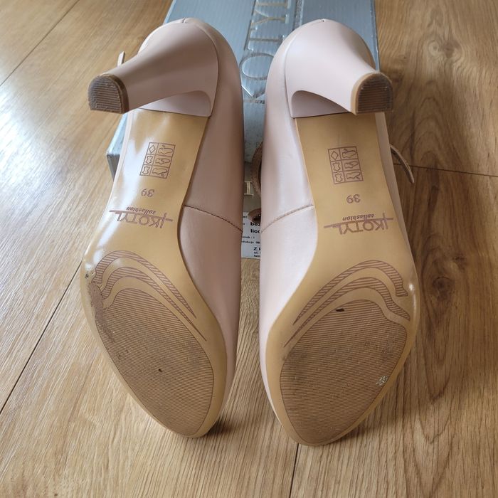 Buty na obcasie Kotyl r. 39