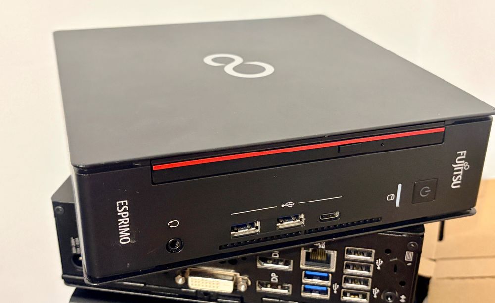 WiFi Mini PC Fujitsu Esprimo Q958 i3-8100 8GB 256GB Windows 11