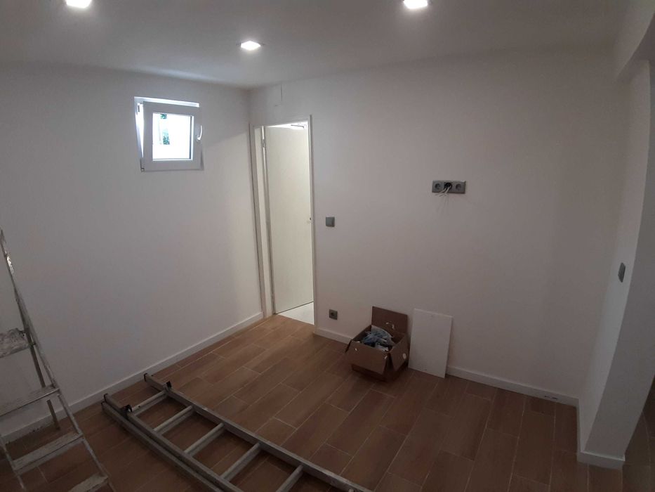 Moradia T2 totalmente renovada com garagem privativa em Cernache