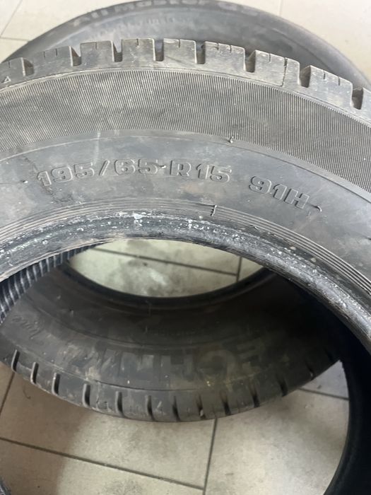 Opony wielosezonowe jak nowe z 2025 195/65R15