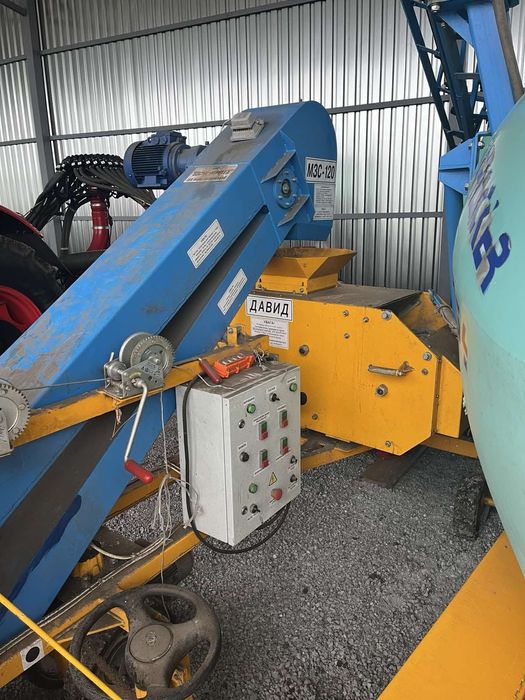 Причепи  ПТС -7 з шнеком