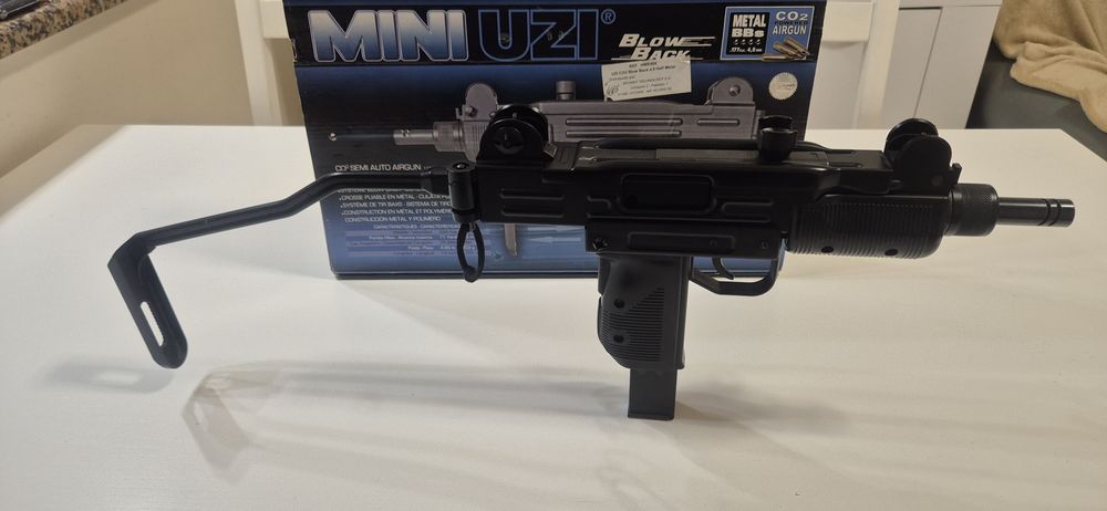 Vendo SMG MINI-UZI IMI CO2 Pressão de Ar