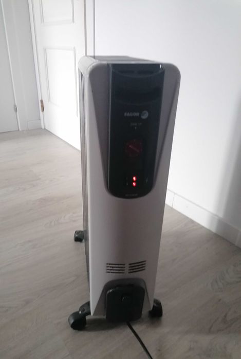 Aquecedor a Óleo Fagor 2000W