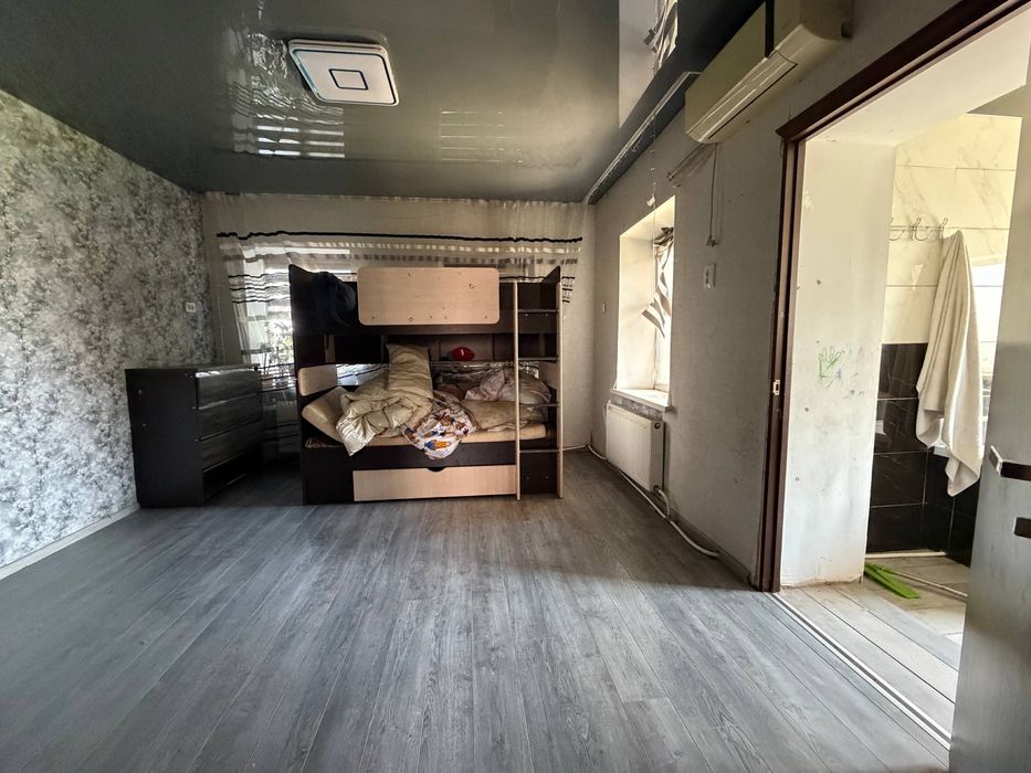 Продаж 4 кімн. буд. Водоспадна (Тувинська), 18, КДЗ, Карачуни