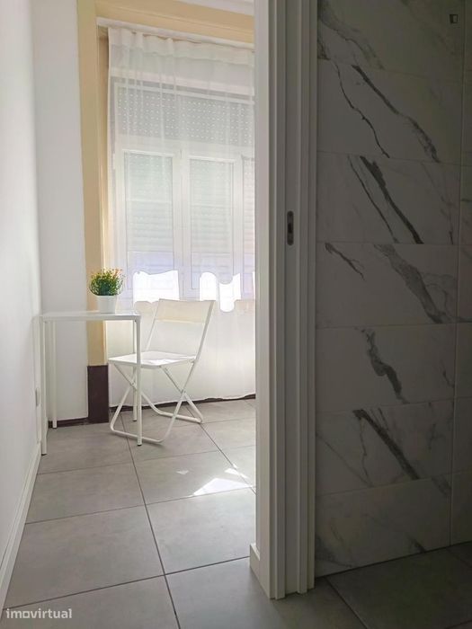 Estúdio - localizado em Montarroio Coimbra